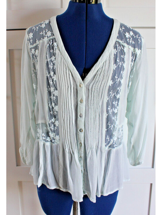 Tops - Vintage World Market Size S/M Mint Floral Lace Long Sleeve Button Up Blouse